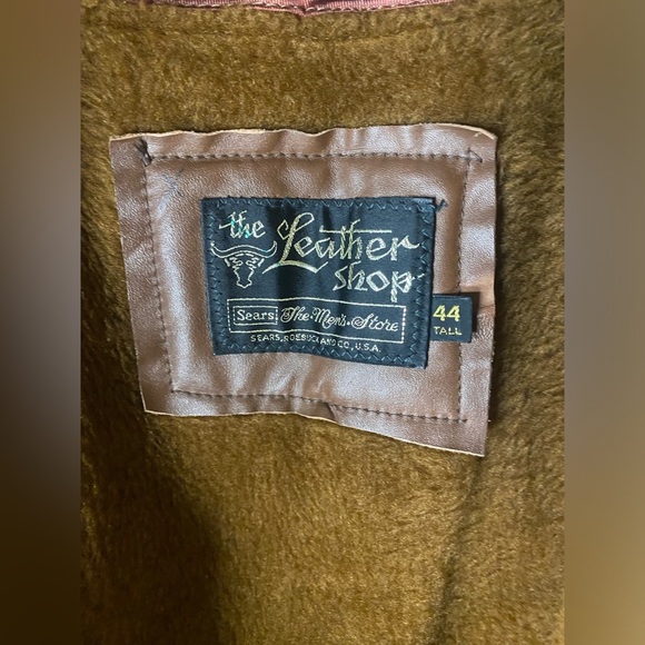 Vintage Sears The Leather Shop leather coat with faux fur lining - Picture 3 of 15